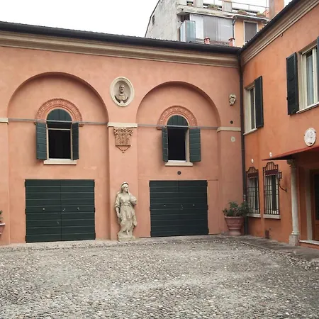 La Casa Di Urania Сasa de vacaciones Ferrara